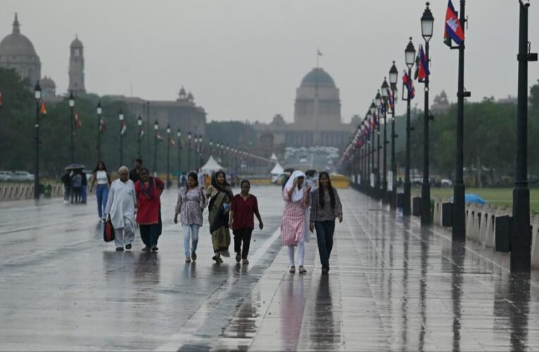दिल्ली एनसीआर में झमाझम बारिश से मौसम हुआ खुशनुमा,उमस भरी गर्मी से राहत